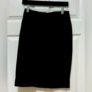 Banana Republic Ladies Skirt Black Size 2 - Stretch